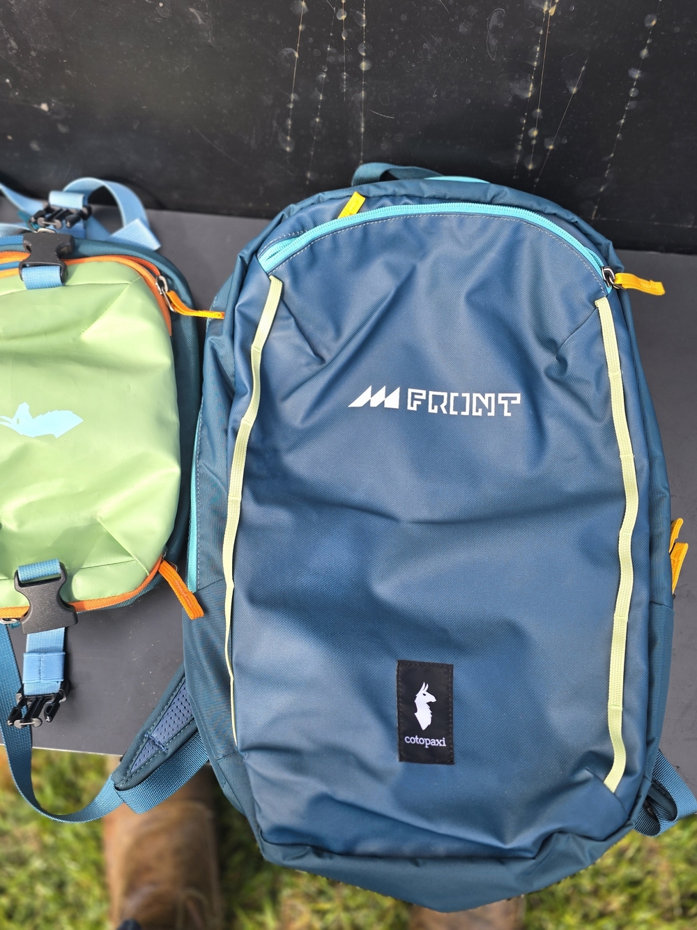 Cotopaxi Vaya 18 And Allpa 4x(Sold) Teal Daypack Backpack with Yellow Accent - Picture 3 of 4